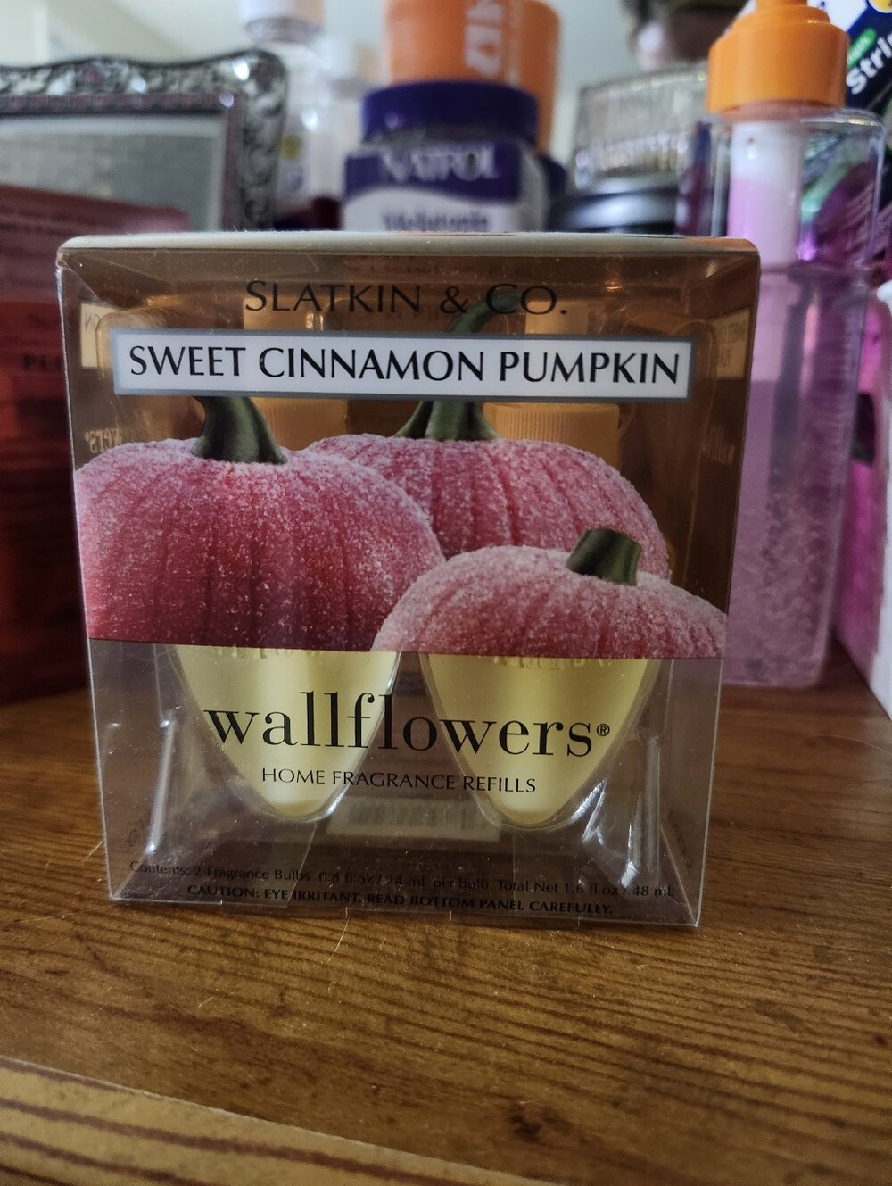 Vintage BBW Slatkin & Co. Wallflowers Sweet Cinnamon Pumpkin Refill 🎃